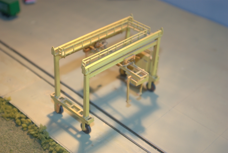 Assembled Walthers Mi-Jack Translift